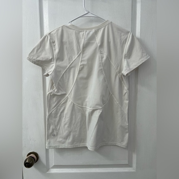 Lululemon Athletica White Fitted Short Sleeve T-Shirt - Picture 7 of 11